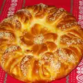 Flower Bread with Turmeric and White Cheese