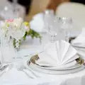 Как се подреждат салфетките на масата?