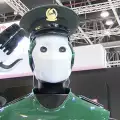Започна се! Първият полицейски робот ще сее ред в Дубай