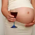 Опасни напитки преди бременност повлияват бебето