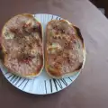 Сандвич с кайма и подправки