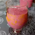 Easy Strawberry Shake