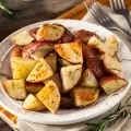 Steamed Red Potatoes with Dill