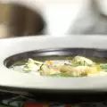 Рибена супа със сом и девесил