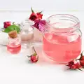 Как да си направим розова вода?