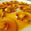 Saint-Jacques Coquilles with Spicy Sauce