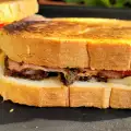 Печени слепени сандвичи със свинско филе