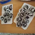 Suve šljive punjene orasima u čokoladi