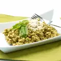 Bulgur with Spinach and Walnuts
