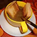 Лесна френска лучена супа