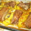 Свински ребра с картофи и моркови на фурна