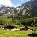 Швейцарско село въвежда забрана за снимки