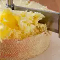 Швейцарско сирене Тет де Моан