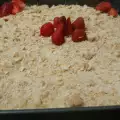 Бисквитено-бишкотена торта с ягоди