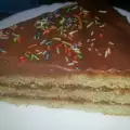 Бърза торта с готови блатове и течен шоколад