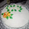 Бисквитена торта със сметана и бял шоколад