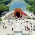 Статуя скандализира посетителите на Версай