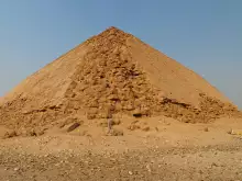 Пирамидите Дашур