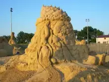 Столицата с Фестивал на пясъчните фигури