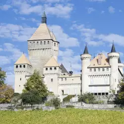 Замъкът Вюфленс