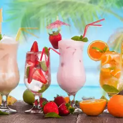 Най-освежаващите летни коктейли (ГАЛЕРИЯ)