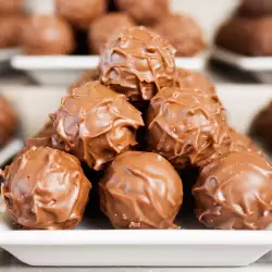 Домашни шоколадови бонбони с лешници