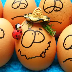 Как да сварим Великденски яйца, без да се напукат?