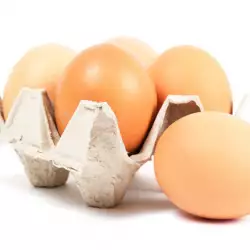 Как правилно се съхраняват яйца и млечни продукти във фризер
