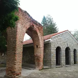 Тракийската гробница в Казанлък