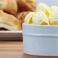 What Does Margarine Contain?