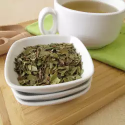 Как се прави чай от мечо грозде