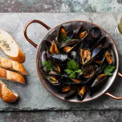 How are Mussels Served?