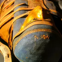 Откриха мумия с бижута в Луксор