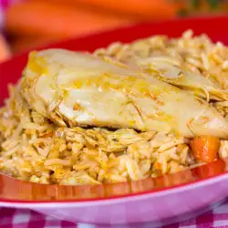 Пилешко филе с ориз и зеленчуци