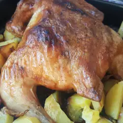 Печено пиле на фурна с картофи