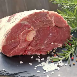 Как се отмирисва агнешкото месо?