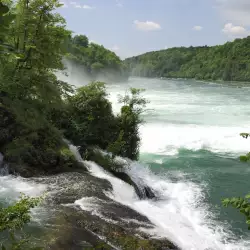 Водопадът Райнфал