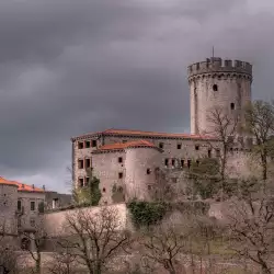 Замъкът Риемберк