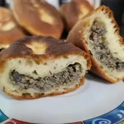 Руски пирожки с кайма