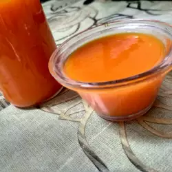 Сок от моркови и ябълки