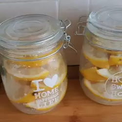 Осолени лимони