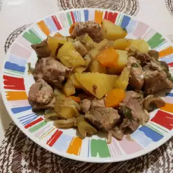 Vegetables with Meat in Clay Pot