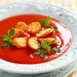 С какви домати се прави доматена супа?