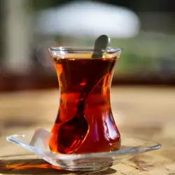 Как се прави традиционен турски чай?