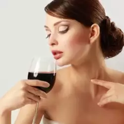 Разкрасяване с вино - как се прави