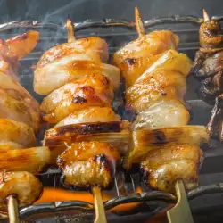 Якитори - традиционните японски пилешки шишчета