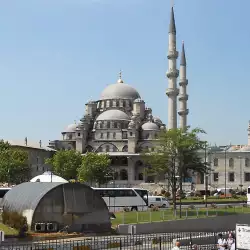 Джамия Йени Ками, Истанбул