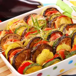 Зеленчукова запеканка с патладжан и тиквички