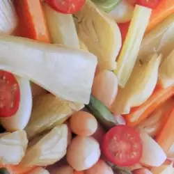 Зеленчуци с три вида сос