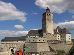 Средновековни замъци и крепости - Снимка Форхтенщайн Замък